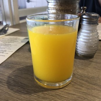 Shorehouse Kitchen - Fresh squeezed orange juice, I definitely should have gotten the 14 oz instead of the 9 oz - Coffee & Tea Near Me - La Jolla, California Shorehouse Kitchen - Fresh squeezed orange juice, I definitely should have gotten the 14 oz instead of the 9 oz - Coffee & Tea Near Me - La Jolla, California