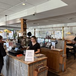 Maxim's Restaurant & Lounge - Front counter