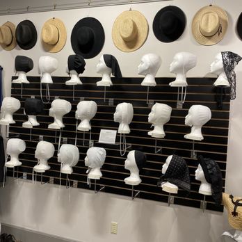 Amish & Mennonite Heritage Center - Display of headwear worn by various Anabaptist orders - Cultural Center Near Me - Berlin, Ohio Amish & Mennonite Heritage Center - Display of headwear worn by various Anabaptist orders - Cultural Center Near Me - Berlin, Ohio