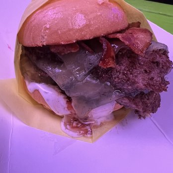 CaliBurger - Blue Cheese Burger - Food Trucks Near Me - Washington, DC, District of Columbia