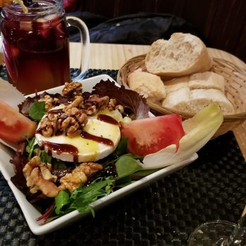El Sur - The delicious El Sur salad! 1/2 portion - Tapas Bars Near Me - Madrid, M