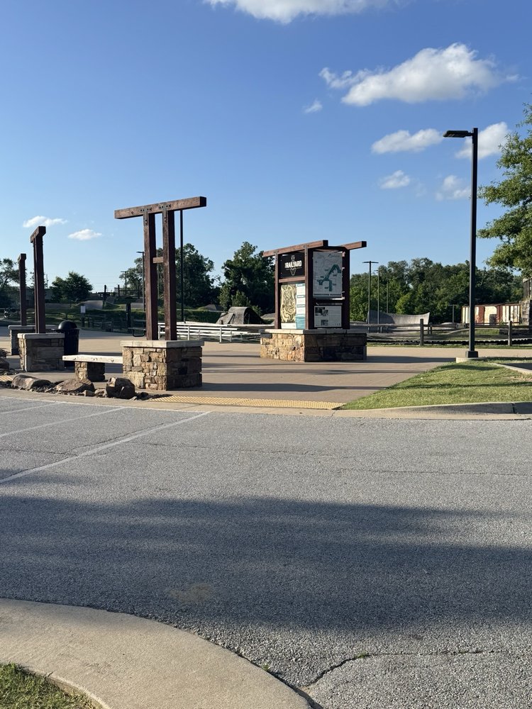 Railyard Park Logo