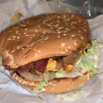 Daglas Drive In - Bacon Cheeseburger w/ Grilled Onions - Burgers Near Me - Winnetka, California Daglas Drive In - Bacon Cheeseburger w/ Grilled Onions - Burgers Near Me - Winnetka, California