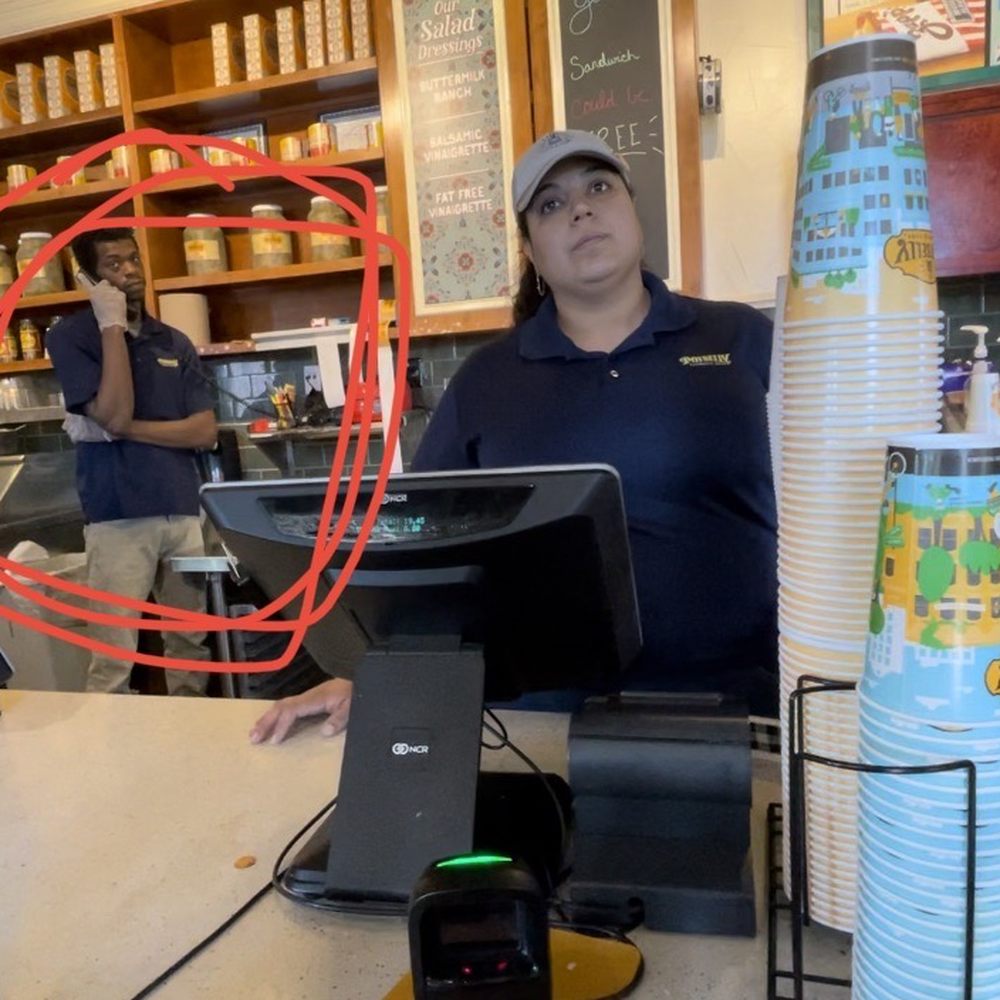 Employees with zero clue on customer service Employees with zero clue on customer service