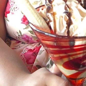 Oswego Grill - Bob Farrell's Banana Split - American Near Me - Beaverton, Oregon Oswego Grill - Bob Farrell's Banana Split - American Near Me - Beaverton, Oregon
