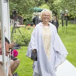 Rev. Jewel Olson - Wedding Officiant