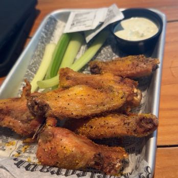 Three Notch'd Craft Kitchen & Brewery - Charlottesville - Brewpubs Near Me - Charlottesville, Virginia Three Notch'd Craft Kitchen & Brewery - Charlottesville - Brewpubs Near Me - Charlottesville, Virginia