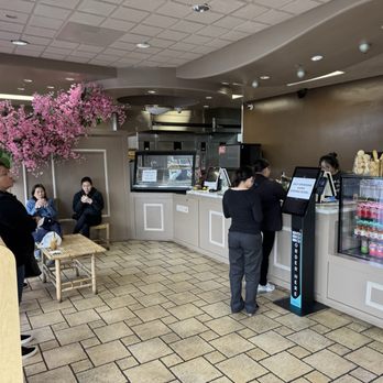 Y-Linh Sandwiches - Interior - Sandwiches Near Me - Milpitas, California Y-Linh Sandwiches - Interior - Sandwiches Near Me - Milpitas, California