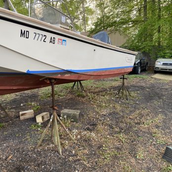 Lawrence Marine Services - Bottom paint preparation - Boat Repair Near Me Lawrence Marine Services - Bottom paint preparation - Boat Repair Near Me