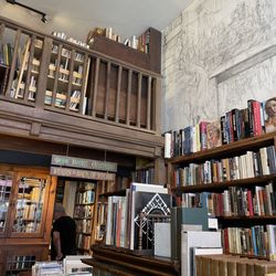 The Rose Books & Obscurities - Such a beautiful shop