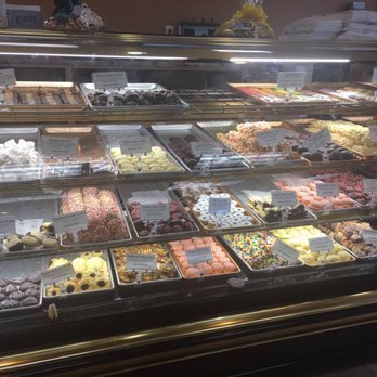 Freed's Bakery - Bakeries Near Me - Las Vegas, Nevada
