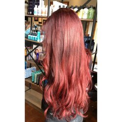 Salon 11 - Pop of Color
