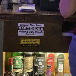 Lancer's Bar & Grill