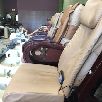Happy Nails - Good massage seats - love that they will make the pedicure water extra hot. - Nail Salons Near Me - Yucaipa, California Happy Nails - Good massage seats - love that they will make the pedicure water extra hot. - Nail Salons Near Me - Yucaipa, California