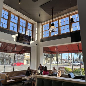 Tioga Sequoia Merced Taproom - Nice seating - Beer Bar Near Me - Merced, California Tioga Sequoia Merced Taproom - Nice seating - Beer Bar Near Me - Merced, California
