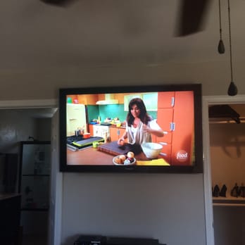 MediaVerge - Great job in a hard spot but he made it work! - TV Mounting Near Me