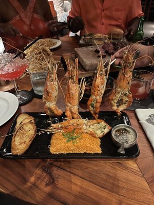 La Buena Barra by null