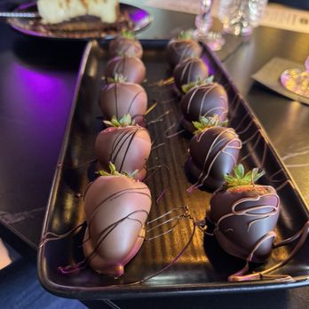 Champagne & Chocolate - Chocolatiers & Shops Near Me - Reno, Nevada