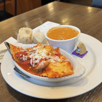 Pastini - baked cheese ravioli lunch special - Italian Near Me - Portland, Oregon Pastini - baked cheese ravioli lunch special - Italian Near Me - Portland, Oregon