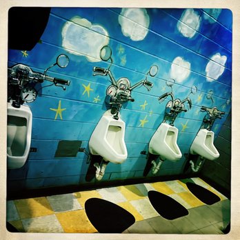 Hal & Mal's - Elvis has left the stall - Bars Near Me - Jackson, Mississippi