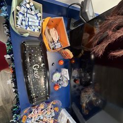 Stand-Up MRI and 3T Imaging - Samples of chapsticks, and some Halloween candies.