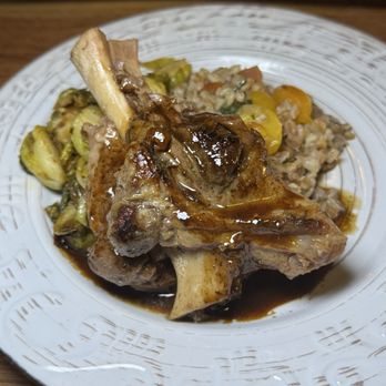 The Hollow - Red Wine Boar Shank - Cocktail Bars Near Me - Columbia, South Carolina