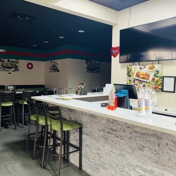 Pizza Twist - Inside - Pizza Near Me - Chandler, Arizona Pizza Twist - Inside - Pizza Near Me - Chandler, Arizona