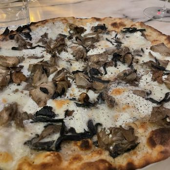 Funke - Mushroom pizza - Italian Near Me - Beverly Hills, California