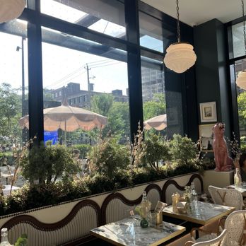 Mandy’s - Interior looking outside - Juice Bars & Smoothies Near Me - Toronto, Ontario