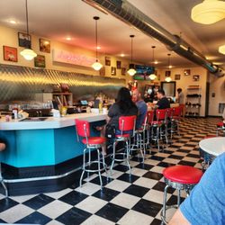 Archie's Flat Top - Inside