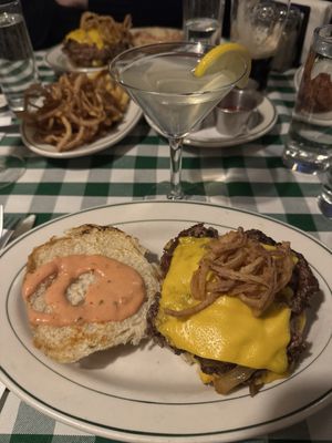 Luke's Bar & Grill by null