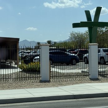 St William Catholic Church - Parking lot - Churches Near Me - Phoenix, Arizona St William Catholic Church - Parking lot - Churches Near Me - Phoenix, Arizona