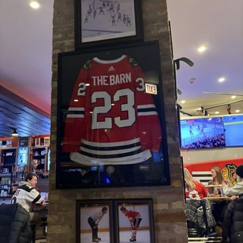 The Barn Hockey Bar - Sports Bars Near Me - Chicago, Illinois