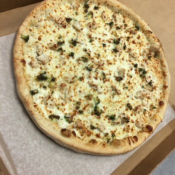 Blue Stone Pizzeria - Garlic chicken broccoli pizza - Pizza Near Me - Hallstead, Pennsylvania Blue Stone Pizzeria - Garlic chicken broccoli pizza - Pizza Near Me - Hallstead, Pennsylvania