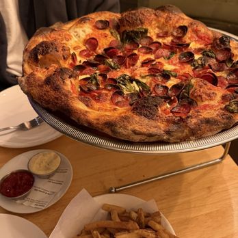 Folks Pizzeria - Pizza Near Me - Costa Mesa, California