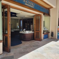 Na Hoku store exterior at the Hyatt Regency Maui