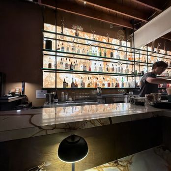 Good Neighbor Bar - Lounges Near Me - Altadena, California