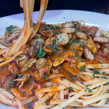 Desy's Clam Bar - Linguini - Seafood Near Me - Brooklyn, New York
