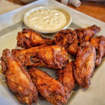 Flashback Diner - Buffalo Chicken Wings - Diners Near Me - Hallandale Beach, Florida