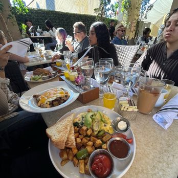 Brunch 101 - Florentine Omelette! - Breakfast & Brunch Near Me - Cathedral City, California