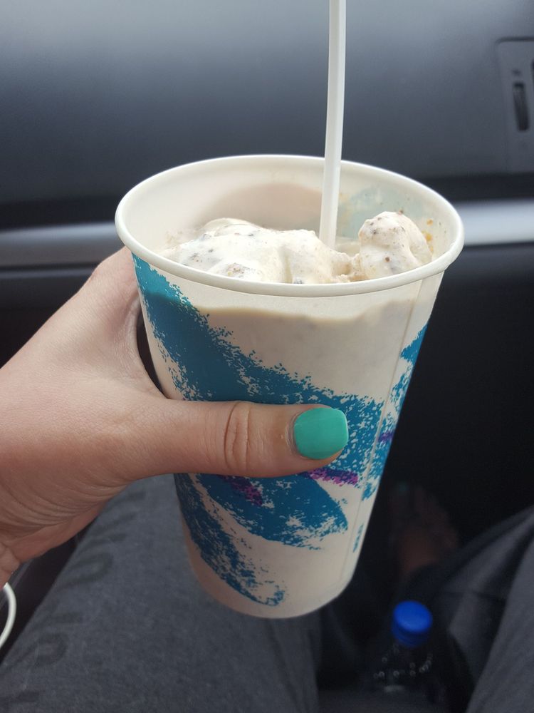 The Frosty Udder Logo