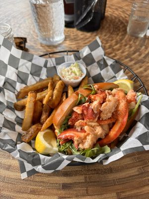 The Huddle Kitchen & Bar by null