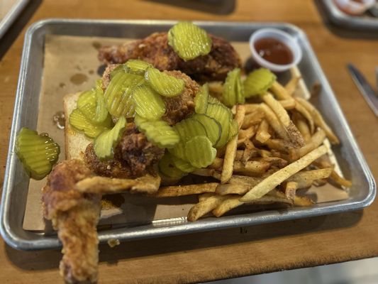 Dirk’s Signature Chicken & Bar by null