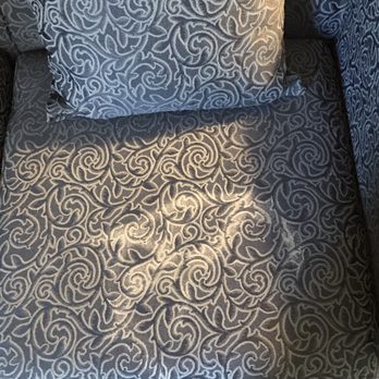 Days Inn by Wyndham Selma - Discolored couch - Hotels Near Me - Selma, North Carolina Days Inn by Wyndham Selma - Discolored couch - Hotels Near Me - Selma, North Carolina