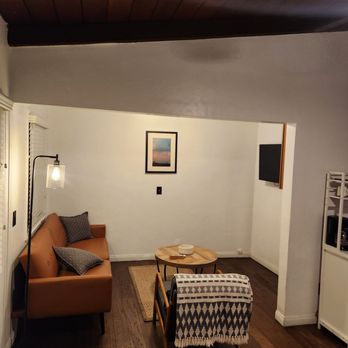 West Coast - Living room - Hotels Near Me - San Clemente, California West Coast - Living room - Hotels Near Me - San Clemente, California