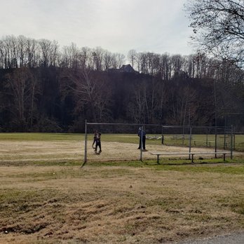 English Park - Baseball field - Parks Near Me - Altavista, Virginia