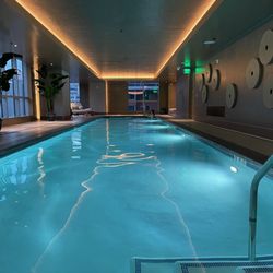 Avery 450 - lap pool which seems to warm up after it detects people/motion