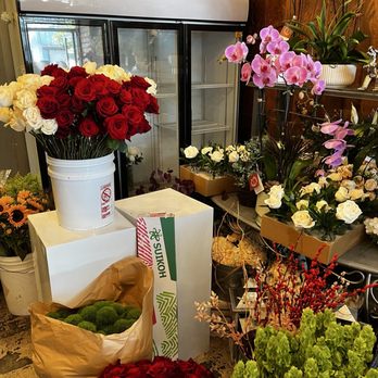 Village Florist - Florists Near Me - Granada Hills, California Village Florist - Florists Near Me - Granada Hills, California