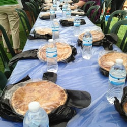Great American Pie Festival - Getting ready for the pie eating contest