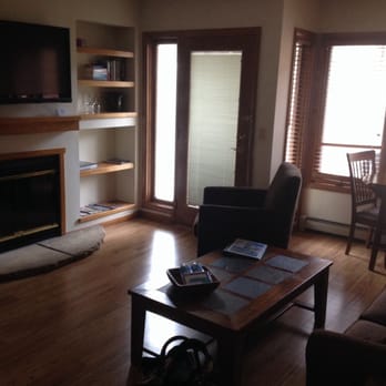 Boulder Brook - Living area that walks out to the river! - Hotels Near Me - Estes Park, Colorado Boulder Brook - Living area that walks out to the river! - Hotels Near Me - Estes Park, Colorado